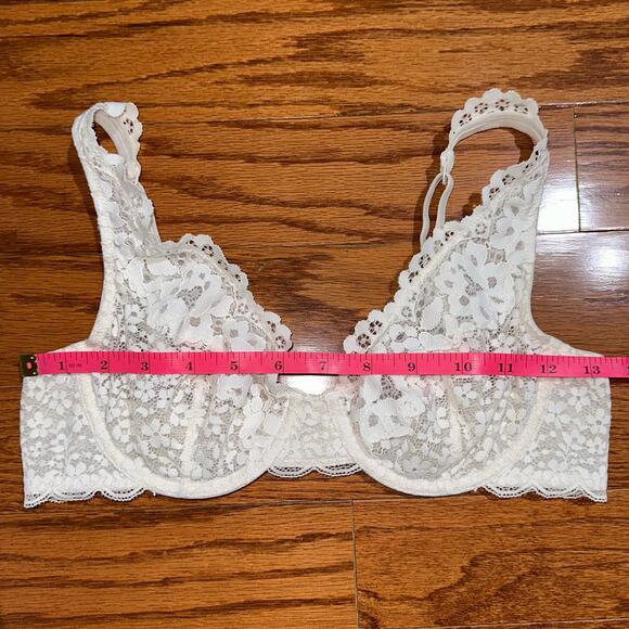 Victorias Secret Body by Victoria Unlined Demi Ivory Lace Bra Size 34C - Picture 11 of 12